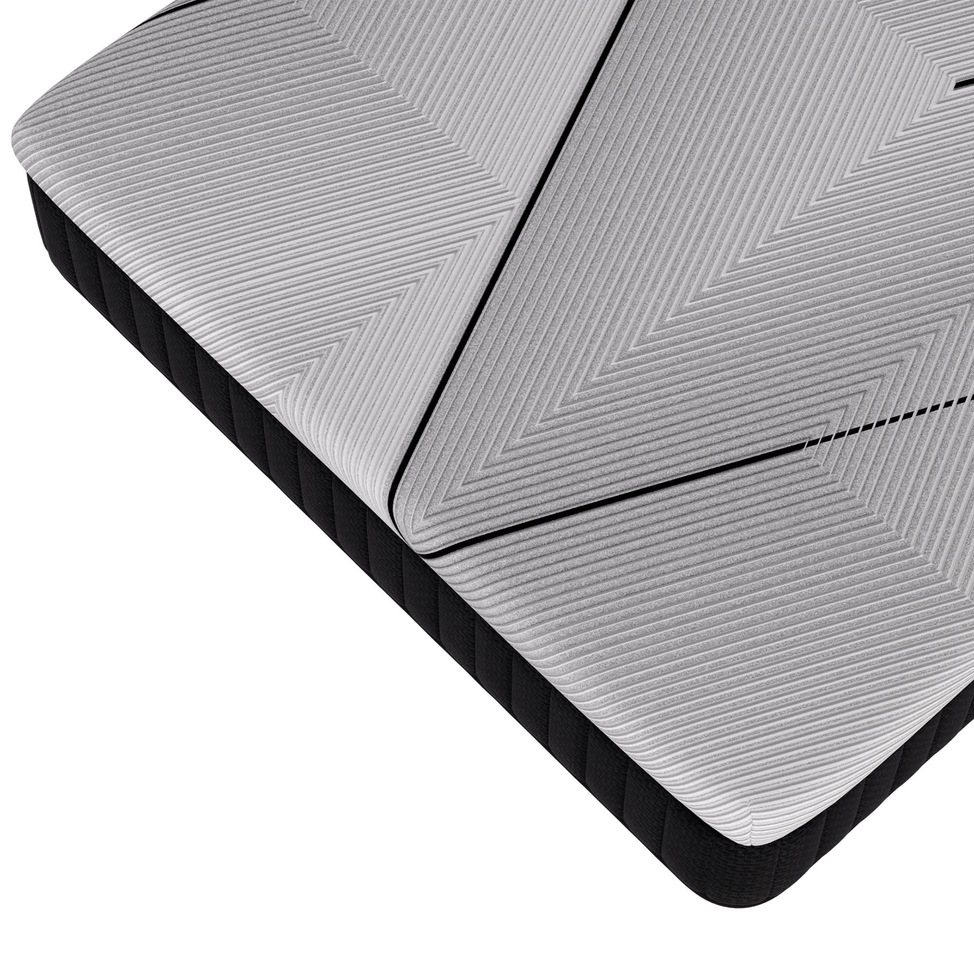 Well Tucked Mistys Harbor Medium Hybrid